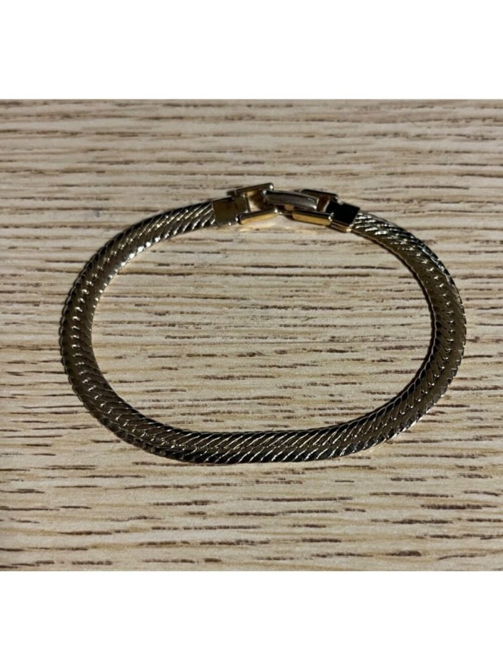 Napier Gold Tone Herringbone Chain Bracelet Bracelet 7 Inches Vintage 1980s